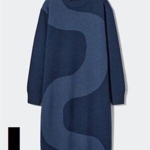 Uniqlo Marimekko Women's Sweater - Navy Blue . Brand New . Never worn.